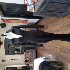 NWT Fashion NOVA Blk zip jumpsuit